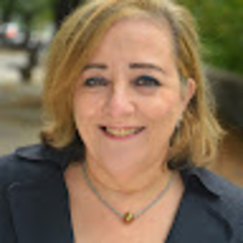 Meet your Posher, Deborah